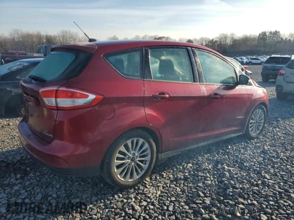 ✅ 2017 Ford C-Max SE • VIN: 1FADP5AU4HL111985 • Лот: 92863965. Опубликован ранее на Copart с пробегом 166 274 миль. Бесплатный доступ к архиву аукционных продаж из США и подробный отчёт об истории автомобиля на DreamBid. Изображение 3.