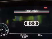 ✅ 2019 Audi e-tron Prestige • VIN: WA1VAAGE8KB006365 • Lot: 43763617. Wystawiony na IAAI z przebiegiem 45 411 mil. Bezpłatny archiwum sprzedaży aukcyjnych z USA i szczegółowy raport historii pojazdu na DreamBid. Zdjęcie 7.