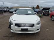 ✅ 2012 Nissan Maxima SV • VIN: 1N4AA5AP3CC869470 • Лот: 43777445. Опубликован ранее на IAAI с пробегом 109 739 миль. Бесплатный доступ к архиву аукционных продаж из США и подробный отчёт об истории автомобиля на DreamBid. Изображение 12.