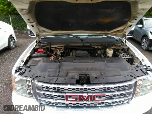 ✅ 2013 GMC Sierra 2500HD SLE • VIN: 1GT120CG0DF189677 • Lot: 42514266. Listed on IAAI with 127,978 mi. Free auction sales archive from the USA and detailed vehicle history report at DreamBid. Image 10.