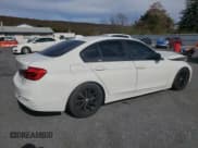 ✅ 2016 BMW 3 Series 320i xDrive • VIN: WBA8E5G55GNT94690 • Lot: 90397935. Wystawiony na Copart z przebiegiem 133 987 mil. Bezpłatny archiwum sprzedaży aukcyjnych z USA i szczegółowy raport historii pojazdu na DreamBid. Zdjęcie 3.
