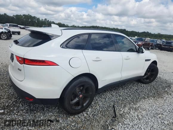 ✅ 2017 Jaguar F-Pace 20d Prestige • VIN: SADCK2BNXHA498312 • Lot: 85556325. Wystawiony na Copart z przebiegiem 154 711 mil. Bezpłatny archiwum sprzedaży aukcyjnych z USA i szczegółowy raport historii pojazdu na DreamBid. Zdjęcie 3.