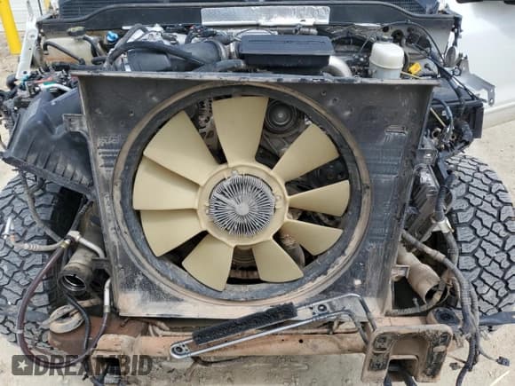 ✅ 2017 Chevrolet Silverado 2500HD LT • VIN: 1GC1KVEY5HF211021 • Lot: 58297065. Wystawiony na Copart z przebiegiem 176 143 mil. Bezpłatny archiwum sprzedaży aukcyjnych z USA i szczegółowy raport historii pojazdu na DreamBid. Zdjęcie 11.