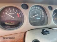 ✅ 2000 Buick LeSabre Limited • VIN: 1G4HR54K2YU158342 • Lot: 66888115. Wystawiony na Copart z przebiegiem 200 092 mil. Bezpłatny archiwum sprzedaży aukcyjnych z USA i szczegółowy raport historii pojazdu na DreamBid. Zdjęcie 9.