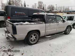 ✅ 2006 GMC Sierra Denali • VIN: 2GTEK63NX61283272 • Лот: 87249104. Опубликован ранее на Copart с пробегом 142 577 миль. Бесплатный доступ к архиву аукционных продаж из США и подробный отчёт об истории автомобиля на DreamBid. Изображение 3.
