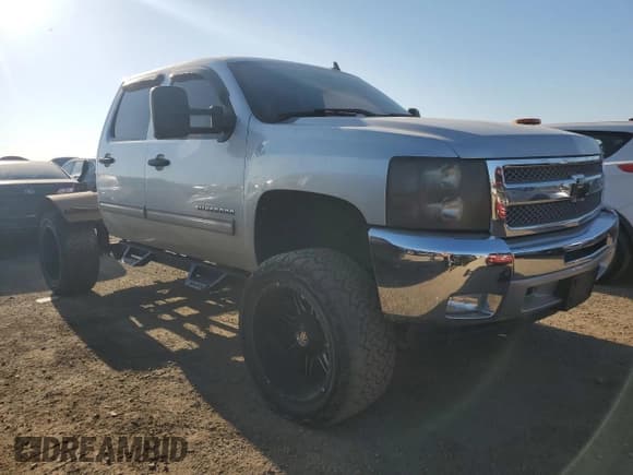 ✅ 2012 Chevrolet Silverado 1500 LT • VIN: 1GCPKSE79CF137501 • Lot: 81272905. Listed on Copart with 150,782 mi. Free auction sales archive from the USA and detailed vehicle history report at DreamBid. Image 4.
