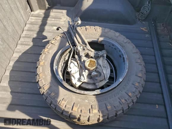 ✅ 2019 Chevrolet Silverado 1500 LT • VIN: 1GCUYDED5KZ131565 • Lot: 95373785. Wystawiony na Copart z przebiegiem 150 826 mil. Bezpłatny archiwum sprzedaży aukcyjnych z USA i szczegółowy raport historii pojazdu na DreamBid. Zdjęcie 12.