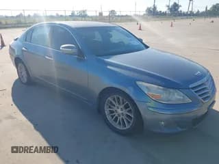 ✅ 2011 Hyundai Genesis • VIN: KMHGC4DE1BU132825 • Лот: 43460444. Опубликован ранее на IAAI с пробегом 231 572 миль. Бесплатный доступ к архиву аукционных продаж из США и подробный отчёт об истории автомобиля на DreamBid. Изображение 1.