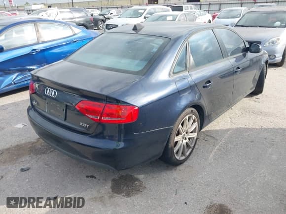 ✅ 2010 Audi A4 Premium • VIN: WAUAFAFL1AN027462 • Lot: 43760664. Listed on IAAI with 127,029 mi. Free auction sales archive from the USA and detailed vehicle history report at DreamBid. Image 4.
