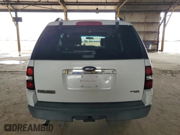 ✅ 2007 Ford Explorer XLT • VIN: 1FMEU73817UA67922 • Лот: 86116425. Опубликован ранее на Copart с пробегом 270 840 миль. Бесплатный доступ к архиву аукционных продаж из США и подробный отчёт об истории автомобиля на DreamBid. Изображение 6.