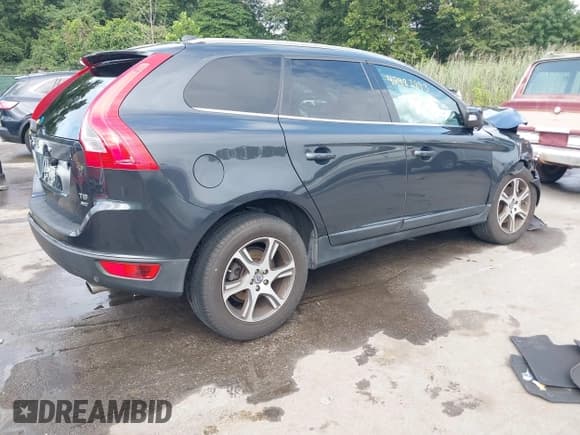 ✅ 2012 Volvo XC60 3.0L • VIN: YV4902DZ0C2302180 • Lot: 42983893. Wystawiony na IAAI z przebiegiem 87 390 mil. Bezpłatny archiwum sprzedaży aukcyjnych z USA i szczegółowy raport historii pojazdu na DreamBid. Zdjęcie 4.
