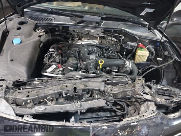 ✅ 2016 Porsche Cayenne Diesel • VIN: WP1AF2A2XGKA43725 • Lot: 43190808. Listed on IAAI with 94,542 mi. Free auction sales archive from the USA and detailed vehicle history report at DreamBid. Image 10.