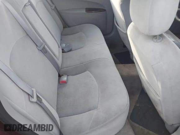 ✅ 2007 Buick LaCrosse CX • VIN: 2G4WC582671135241 • Lot: 43763610. Wystawiony na IAAI z przebiegiem 192 384 mil. Bezpłatny archiwum sprzedaży aukcyjnych z USA i szczegółowy raport historii pojazdu na DreamBid. Zdjęcie 8.