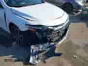 2022 Chevrolet Malibu RS z VIN 1G1ZG5STXNF207550, wystawiony jako IAAI lot #43280570 z przebiegiem 58 957 mil mil oraz . Historia ofert i sprzedaży dostępna na DreamBid. Obrazek 6.