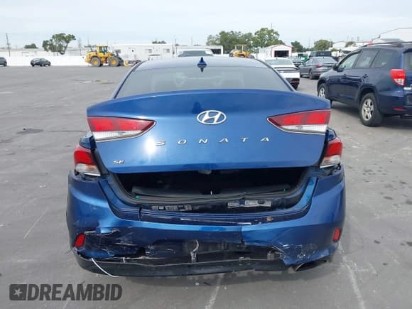 ✅ 2018 Hyundai Sonata SE • VIN: 5NPE24AFXJH704785 • Лот: 43648887. Опубликован ранее на IAAI с пробегом 67 361 миль. Бесплатный доступ к архиву аукционных продаж из США и подробный отчёт об истории автомобиля на DreamBid. Изображение 16.