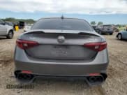 ✅ 2019 Alfa Romeo Giulia Quadrifoglio • VIN: ZARFAMEV4K7599309 • Lot: 69595785. Wystawiony na Copart z przebiegiem 62 184 mil. Bezpłatny archiwum sprzedaży aukcyjnych z USA i szczegółowy raport historii pojazdu na DreamBid. Zdjęcie 6.