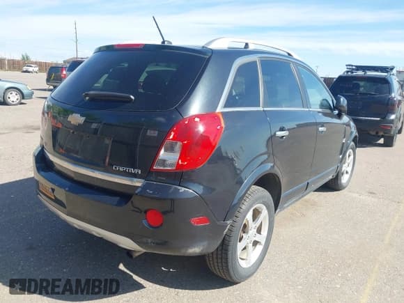 ✅ 2014 Chevrolet Captiva Sport LT • VIN: 3GNAL3EK5ES528616 • Lot: 42298243. Wystawiony na IAAI z przebiegiem 132 835 mil. Bezpłatny archiwum sprzedaży aukcyjnych z USA i szczegółowy raport historii pojazdu na DreamBid. Zdjęcie 4.