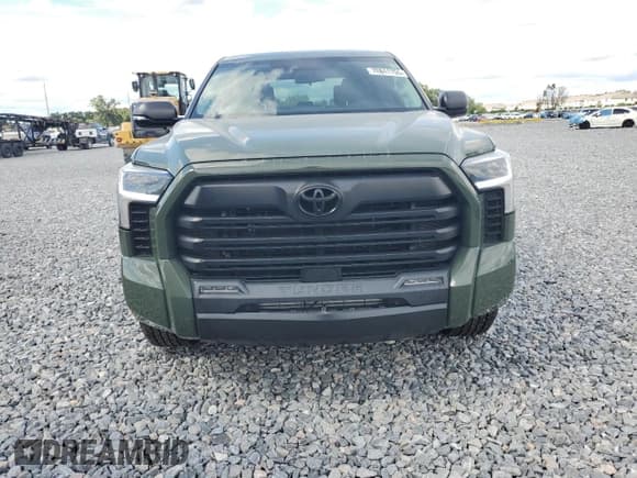 ✅ 2022 Toyota Tundra SR5 • VIN: 5TFLA5AB6NX010554 • Lot: 70841755. Wystawiony na Copart z przebiegiem 32 967 mil. Bezpłatny archiwum sprzedaży aukcyjnych z USA i szczegółowy raport historii pojazdu na DreamBid. Zdjęcie 5.