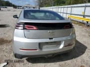 ✅ 2013 Chevrolet Volt • VIN: 1G1RD6E43DU108386 • Lot: 79103924. Wystawiony na Copart z przebiegiem 125 937 mil. Bezpłatny archiwum sprzedaży aukcyjnych z USA i szczegółowy raport historii pojazdu na DreamBid. Zdjęcie 6.