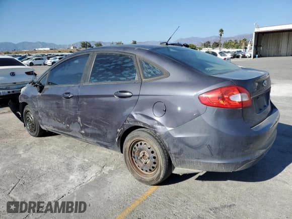 ✅ 2012 Ford Fiesta S • VIN: 3FADP4AJ7CM132076 • Лот: 84290745. Опубликован ранее на Copart с пробегом 121 193 миль. Бесплатный доступ к архиву аукционных продаж из США и подробный отчёт об истории автомобиля на DreamBid. Изображение 2.