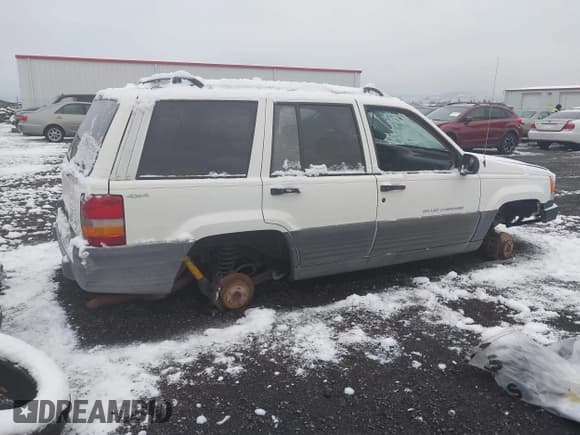 ✅ 1996 Jeep Grand Cherokee Laredo • VIN: 1J4GZ58S2TC387400 • Лот: 43821540. Опубликован ранее на IAAI с пробегом 260 483 миль. Бесплатный доступ к архиву аукционных продаж из США и подробный отчёт об истории автомобиля на DreamBid. Изображение 4.