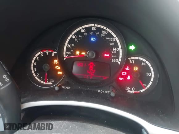 ✅ 2013 Volkswagen Beetle 2.5L • VIN: 3VWJP7AT4DM656381 • Lot: 43627786. Listed on IAAI with 141,093 mi. Free auction sales archive from the USA and detailed vehicle history report at DreamBid. Image 7.