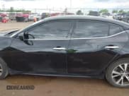 ✅ 2017 Nissan Maxima SV • VIN: 1N4AA6AP4HC422854 • Lot: 42345699. Wystawiony na IAAI z przebiegiem 99 177 mil. Bezpłatny archiwum sprzedaży aukcyjnych z USA i szczegółowy raport historii pojazdu na DreamBid. Zdjęcie 14.