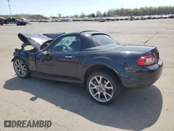 ✅ 2014 Mazda MX-5 Miata Grand Touring • VIN: JM1NC2PF8E0235725 • Лот: 53862045. Опубликован ранее на Copart с пробегом Не указан. Бесплатный доступ к архиву аукционных продаж из США и подробный отчёт об истории автомобиля на DreamBid. Изображение 2.