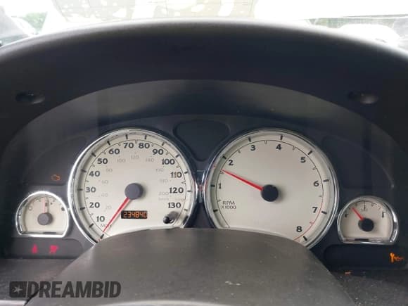 ✅ 2007 Saturn VUE V6 • VIN: 5GZCZ534X7S827371 • Lot: 42358235. Wystawiony na IAAI z przebiegiem 234 840 mil. Bezpłatny archiwum sprzedaży aukcyjnych z USA i szczegółowy raport historii pojazdu na DreamBid. Zdjęcie 7.