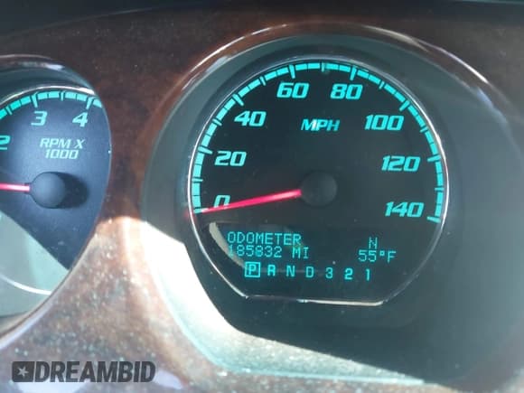 ✅ 2010 Buick Lucerne CXL • VIN: 1G4HC5EMXAU131445 • Лот: 43467277. Опубликован ранее на IAAI с пробегом 185 832 миль. Бесплатный доступ к архиву аукционных продаж из США и подробный отчёт об истории автомобиля на DreamBid. Изображение 7.