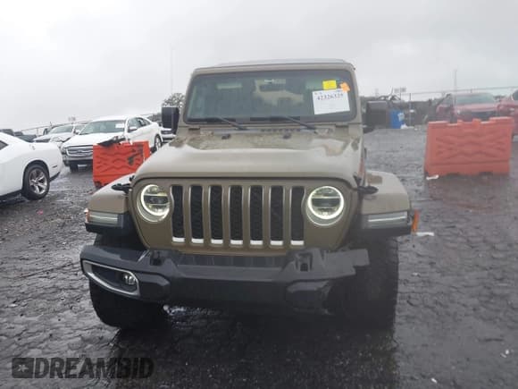 ✅ 2020 Jeep Gladiator Overland • VIN: 1C6HJTFG0LL160699 • Lot: 42326325. Listed on IAAI with 65,639 mi. Free auction sales archive from the USA and detailed vehicle history report at DreamBid. Image 12.