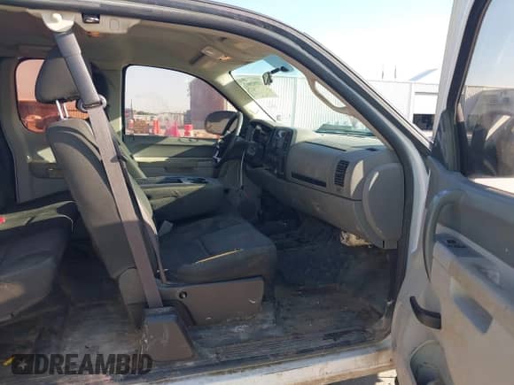 ✅ 2013 Chevrolet Silverado 2500HD Work Truck • VIN: 1GC2KVCG7DZ269218 • Lot: 42392002. Wystawiony na IAAI z przebiegiem 357 324 mil. Bezpłatny archiwum sprzedaży aukcyjnych z USA i szczegółowy raport historii pojazdu na DreamBid. Zdjęcie 5.