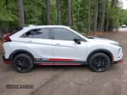 ✅ 2024 Mitsubishi Eclipse Cross LE • VIN: JA4ATVAA9RZ047563 • Lot: 43275459. Wystawiony na IAAI z przebiegiem 20 211 mil. Bezpłatny archiwum sprzedaży aukcyjnych z USA i szczegółowy raport historii pojazdu na DreamBid. Zdjęcie 13.