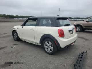 2014 MINI Hardtop with VIN WMWXM5C53ET936172, listed as a Copart auction lot 64183805 with 44,783 mi miles and Salvage title. Bid and sale history available at DreamBid. Image 2.
