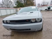 ✅ 2009 Dodge Challenger R/T • VIN: 2B3LJ54TX9H526495 • Lot: 41408708. Wystawiony na IAAI z przebiegiem 147 835 mil. Bezpłatny archiwum sprzedaży aukcyjnych z USA i szczegółowy raport historii pojazdu na DreamBid. Zdjęcie 12.