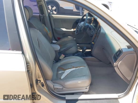 ✅ 2006 Hyundai Elantra GLS • VIN: KMHDN46D26U215655 • Lot: 41871494. Wystawiony na IAAI z przebiegiem 186 914 mil. Bezpłatny archiwum sprzedaży aukcyjnych z USA i szczegółowy raport historii pojazdu na DreamBid. Zdjęcie 5.