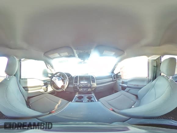 ✅ 2021 Ford F-350 XLT • VIN: 1FT8W3BNXMEC83706 • Lot: 87452585. Wystawiony na Copart z przebiegiem 87 866 mil. Bezpłatny archiwum sprzedaży aukcyjnych z USA i szczegółowy raport historii pojazdu na DreamBid. Zdjęcie 14.