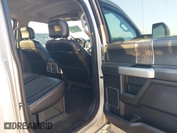 ✅ 2017 Ford F-250 Lariat • VIN: 1FT7W2BT6HEB88523 • Лот: 43711047. Опубликован ранее на IAAI с пробегом 126 918 миль. Бесплатный доступ к архиву аукционных продаж из США и подробный отчёт об истории автомобиля на DreamBid. Изображение 8.