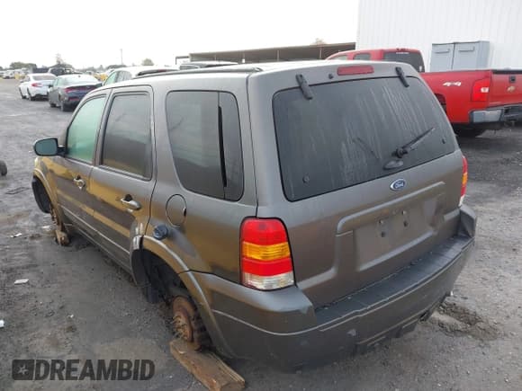 ✅ 2006 Ford Escape Hybrid • VIN: 1FMCU96H86KA74939 • Lot: 43663684. Listed on IAAI with Not provided. Free auction sales archive from the USA and detailed vehicle history report at DreamBid. Image 3.