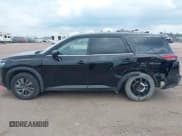 ✅ 2024 Nissan Pathfinder S • VIN: 5N1DR3AC7RC281707 • Lot: 42870153. Wystawiony na IAAI z przebiegiem 13 883 mil. Bezpłatny archiwum sprzedaży aukcyjnych z USA i szczegółowy raport historii pojazdu na DreamBid. Zdjęcie 14.