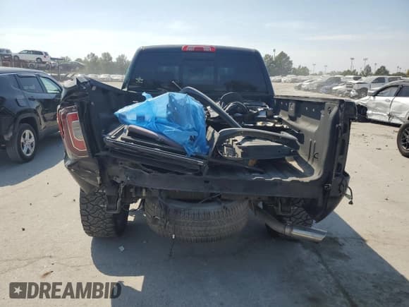 ✅ 2017 GMC Sierra 1500 Denali • VIN: 3GTU2PEJ9HG114883 • Лот: 72090585. Опубликован ранее на Copart с пробегом 153 518 миль. Бесплатный доступ к архиву аукционных продаж из США и подробный отчёт об истории автомобиля на DreamBid. Изображение 6.