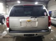 ✅ 2008 Chevrolet Suburban LTZ • VIN: 1GNFK16318J227657 • Lot: 79251374. Wystawiony na Copart z przebiegiem 200 907 mil. Bezpłatny archiwum sprzedaży aukcyjnych z USA i szczegółowy raport historii pojazdu na DreamBid. Zdjęcie 6.