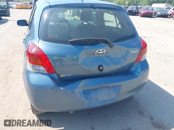 ✅ 2010 Toyota Yaris • VIN: JTDKT4K32A5295394 • Lot: 42811334. Wystawiony na IAAI z przebiegiem 108 246 mil. Bezpłatny archiwum sprzedaży aukcyjnych z USA i szczegółowy raport historii pojazdu na DreamBid. Zdjęcie 6.