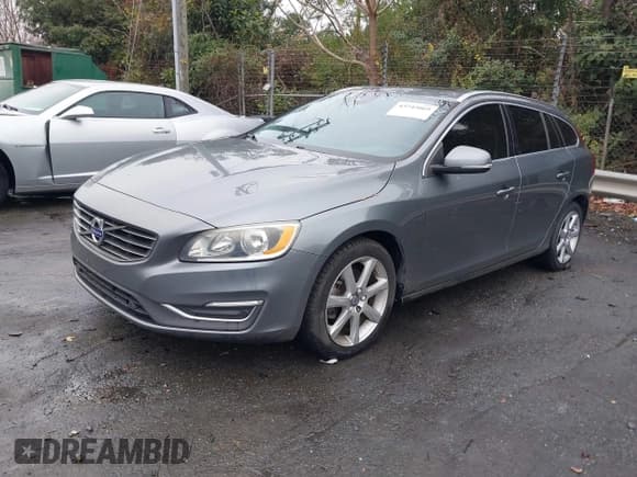 ✅ 2016 Volvo V60 T5 Drive-E Premier • VIN: YV140MEK4G1296965 • Lot: 43745069. Listed on IAAI with 87,737 mi. Free auction sales archive from the USA and detailed vehicle history report at DreamBid. Image 17.