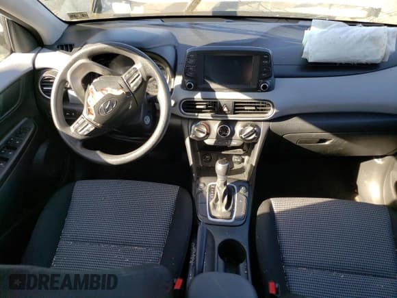 ✅ 2020 Hyundai Kona SE • VIN: KM8K1CAA0LU461979 • Лот: 72160113. Опубликован ранее на Copart с пробегом 59 042 миль. Бесплатный доступ к архиву аукционных продаж из США и подробный отчёт об истории автомобиля на DreamBid. Изображение 8.