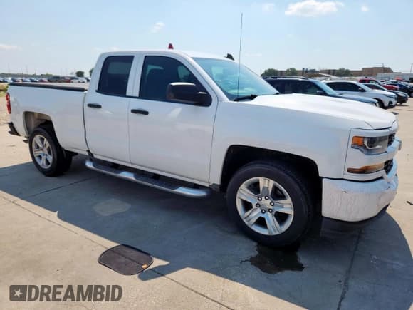 ✅ 2017 Chevrolet Silverado 1500 Custom • VIN: 1GCRCPEH4HZ131316 • Lot: 67631995. Wystawiony na Copart z przebiegiem 135 473 mil. Bezpłatny archiwum sprzedaży aukcyjnych z USA i szczegółowy raport historii pojazdu na DreamBid. Zdjęcie 4.