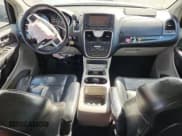 ✅ 2013 Chrysler Town & Country Limited • VIN: 2C4RC1GG9DR589732 • Lot: 70097055. Wystawiony na Copart z przebiegiem 461 098 mil. Bezpłatny archiwum sprzedaży aukcyjnych z USA i szczegółowy raport historii pojazdu na DreamBid. Zdjęcie 8.