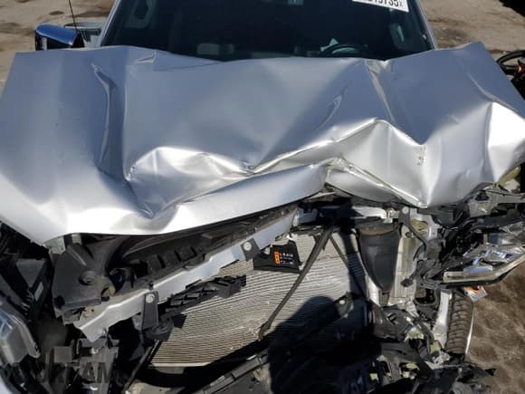 ✅ 2020 GMC Sierra 1500 SLT • VIN: 3GTU9DEDXLG313521 • Lot: 93219735. Listed on Copart with 61,775 mi. Free auction sales archive from the USA and detailed vehicle history report at DreamBid. Image 11.