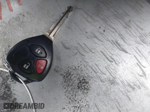 ✅ 2008 Toyota RAV4 Limited • VIN: JTMZK31V785020502 • Lot: 43844644. Wystawiony na IAAI z przebiegiem 126 697 mil. Bezpłatny archiwum sprzedaży aukcyjnych z USA i szczegółowy raport historii pojazdu na DreamBid. Zdjęcie 11.