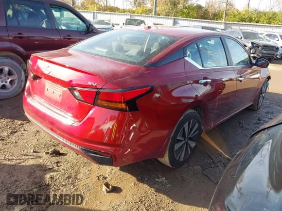 ✅ 2022 Nissan Altima SV • VIN: 1N4BL4DVXNN346618 • Lot: 43694478. Wystawiony na IAAI z przebiegiem 33 111 mil. Bezpłatny archiwum sprzedaży aukcyjnych z USA i szczegółowy raport historii pojazdu na DreamBid. Zdjęcie 4.